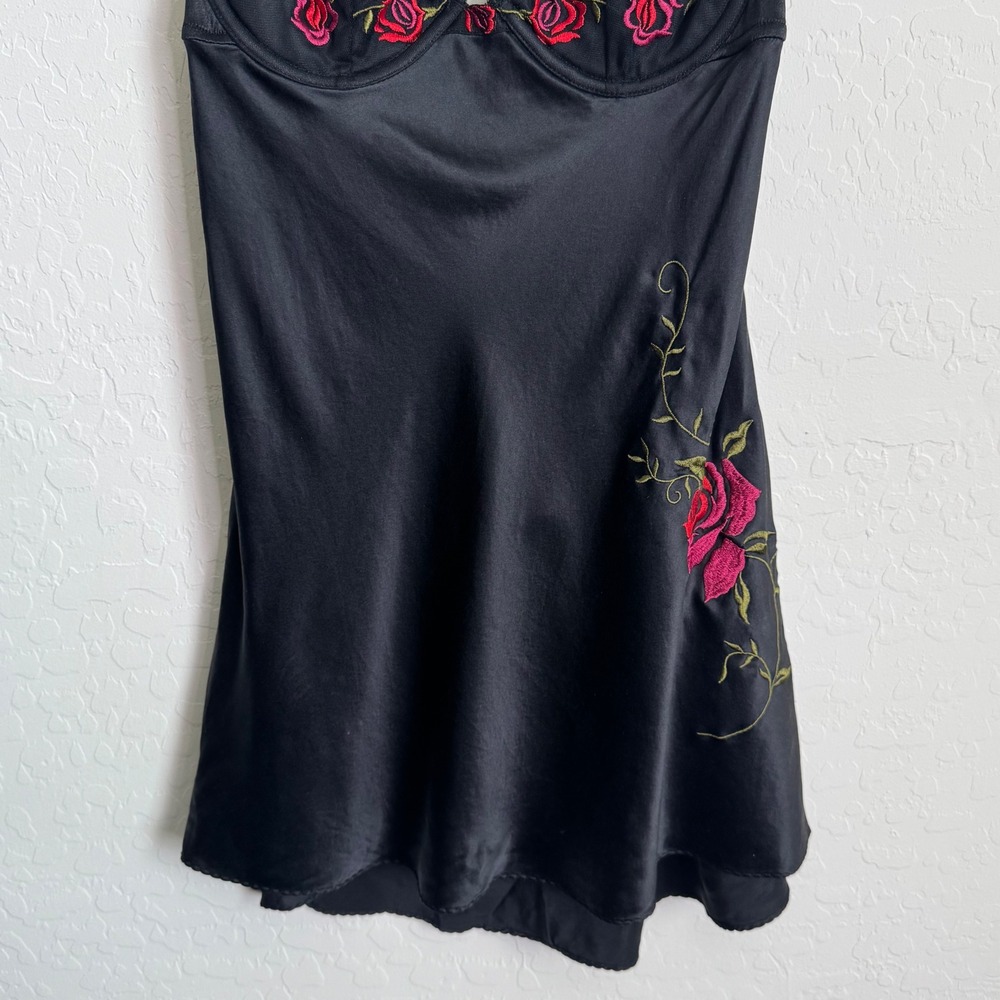 VTG Victorias Secret Black Silk Rose Embroidered Slip Dress 36B Y2K Whimisgoth - Picture 3 of 11